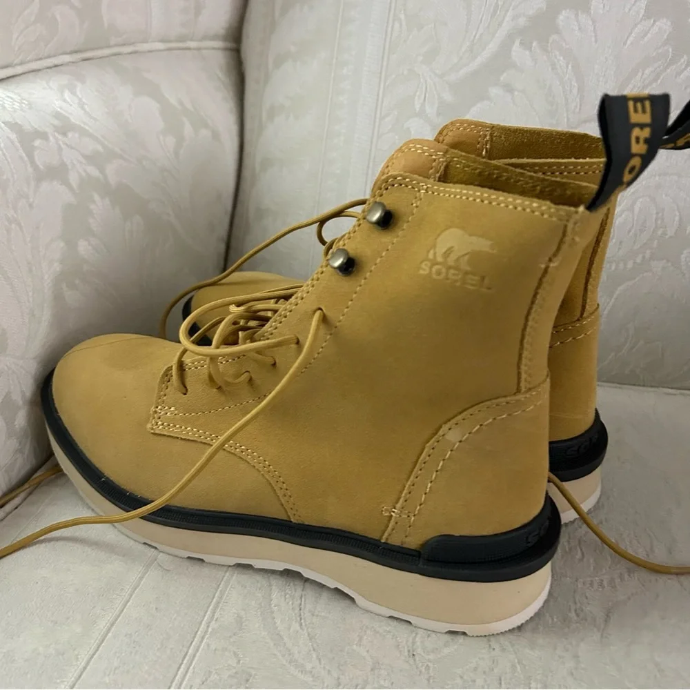 Sorel hi line lace combat boots super soft waterproof suede lightweight size 6.5